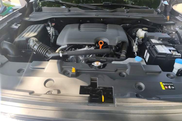 Used Haval H5 2023 2.0T Automatic All-Wheel Drive LinkedIn Gasoline Engine Bay