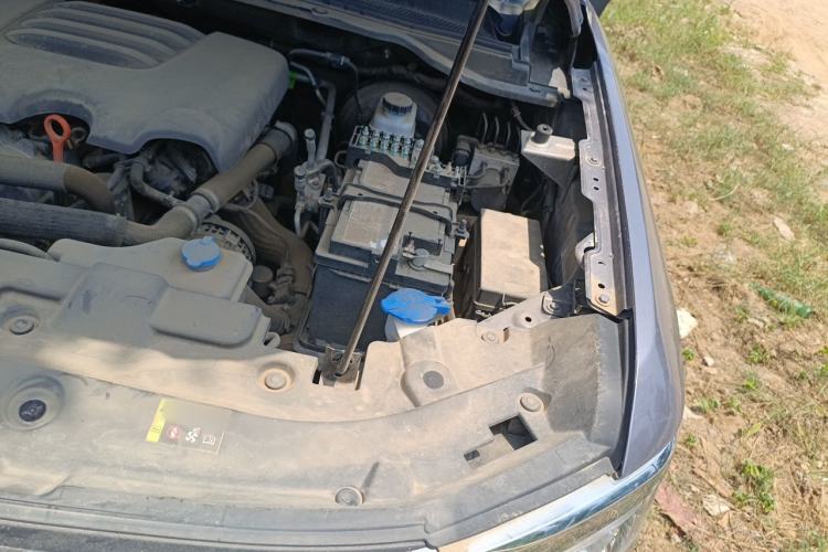 Used Haval H5 2023 2.0T Automatic All-Wheel Drive LinkedIn Gasoline Engine Bay Left