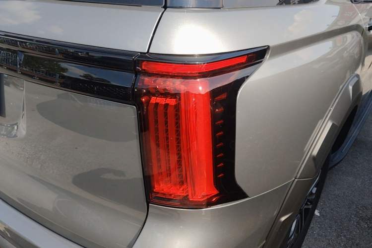 Used Haval H5 2023 2.0T Automatic All-Wheel Drive LinkedIn Gasoline Exterior 3