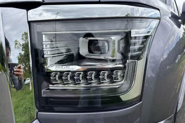 Used Haval H5 2023 2.0T Automatic All-Wheel Drive LinkedIn Gasoline Exterior 9