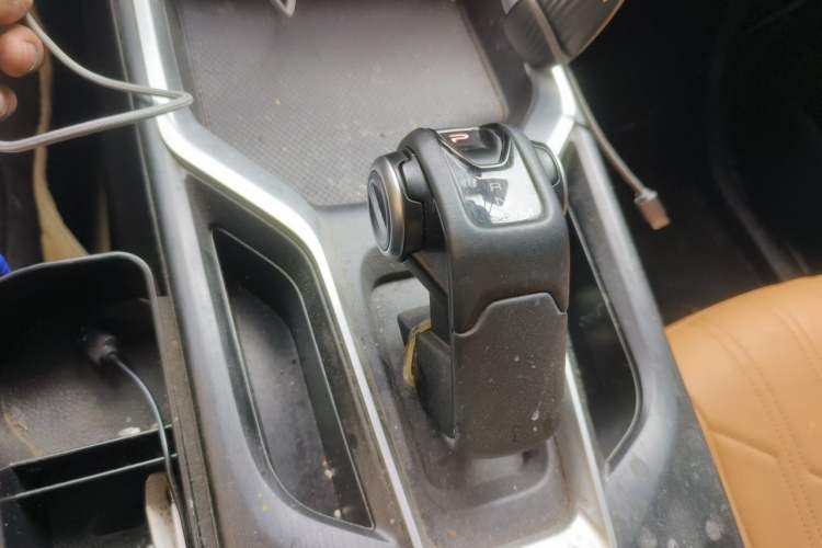 Used Haval H5 2023 2.0T Automatic All-Wheel Drive LinkedIn Gasoline Gear Lever