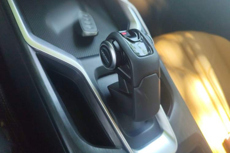 Used Haval H5 2023 2.0T Automatic All-Wheel Drive LinkedIn Gasoline Gear Lever