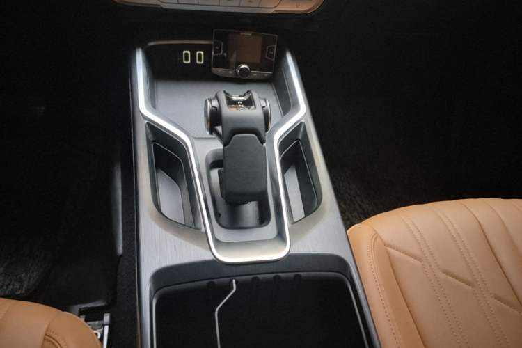 Used Haval H5 2023 2.0T Automatic 4x4 Innovation Edition – Diesel Gear Lever