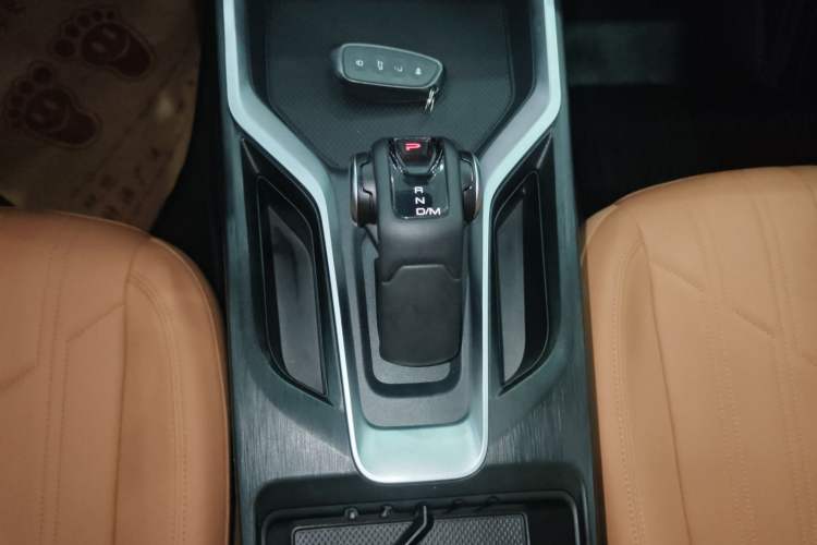 Used Haval H5 2023 2.0T Automatic All-Wheel Drive LinkedIn Gasoline Gear Lever