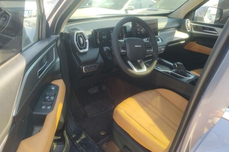 Used Haval H5 2023 2.0T Automatic Two-Wheel Drive LinkedIn Gasoline Interior 2