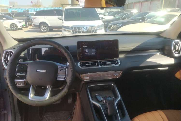 Used Haval H5 2023 2.0T Automatic Two-Wheel Drive LinkedIn Gasoline Interior 3