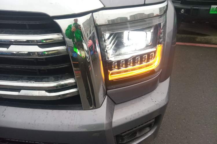 Used Haval H5 2023 2.0T Automatic 4x4 Innovation Edition – Diesel Left Front Headlight