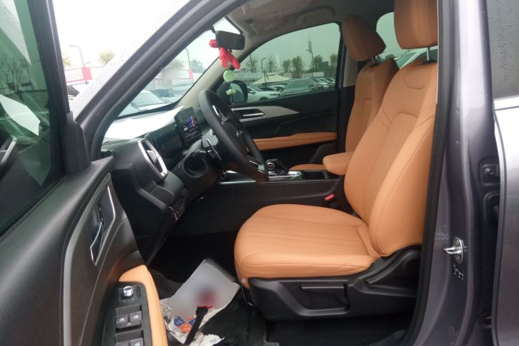 Used Haval H5 2023 2.0T Automatic 4x4 Innovation Edition – Diesel Left Front Seat