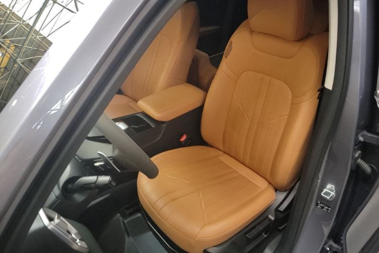 Used Haval H5 2023 2.0T Automatic 4x4 Innovation Edition – Diesel Left Front Seat