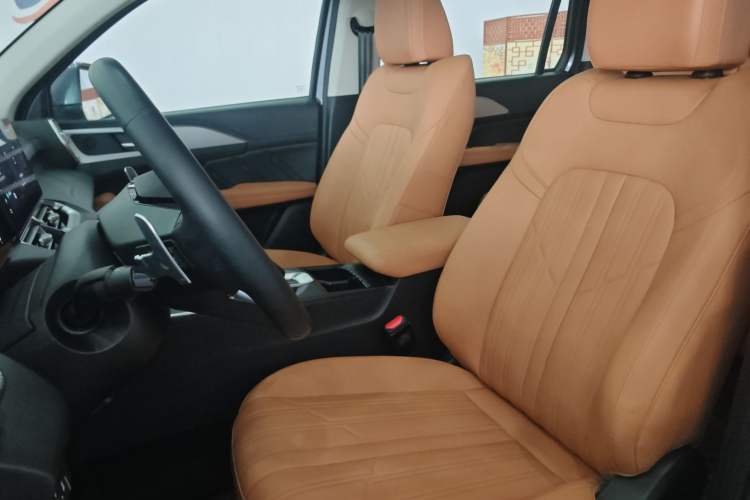 Used Haval H5 2023 2.0T Automatic All-Wheel Drive LinkedIn Gasoline Left Front Seat