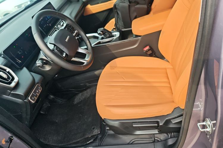 Used Haval H5 2023 2.0T Automatic 4x4 Innovation Edition – Diesel Left Front Seat