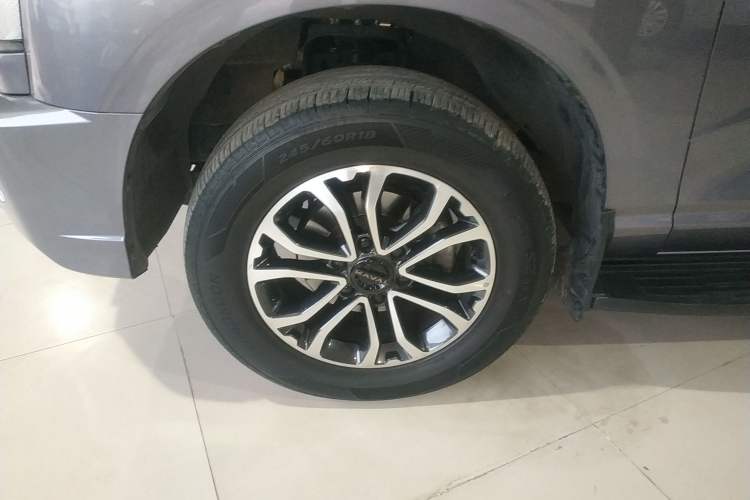 Used Haval H5 2023 2.0T Automatic Two-Wheel Drive LinkedIn Gasoline Left Front Wheel Hub