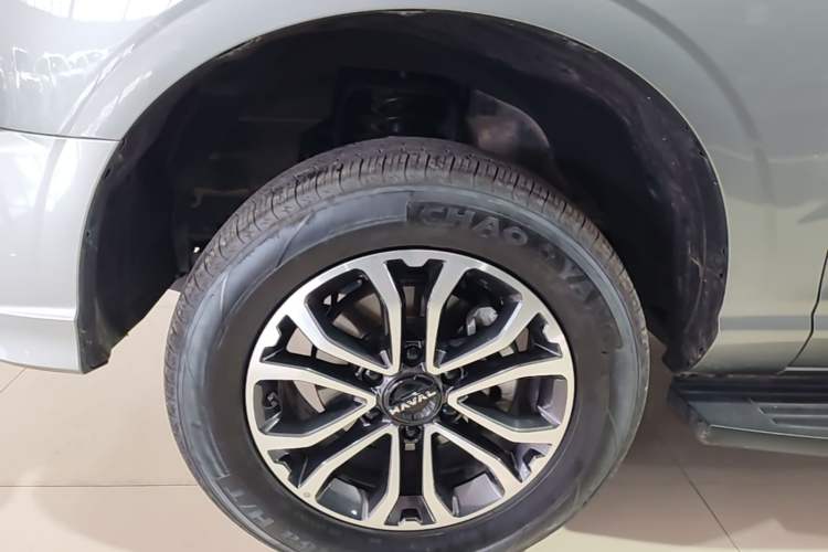 Used Haval H5 2023 2.0T Automatic Two-Wheel Drive LinkedIn Gasoline Left Front Wheel Hub