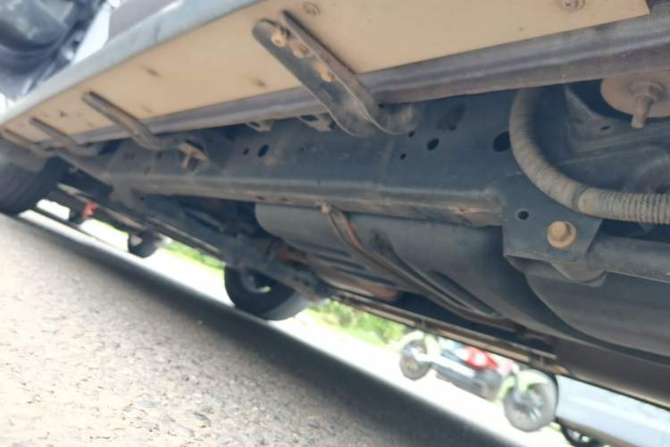Used Haval H5 2023 2.0T Automatic Two-Wheel Drive Leading Edition Gasoline Left Side Sill