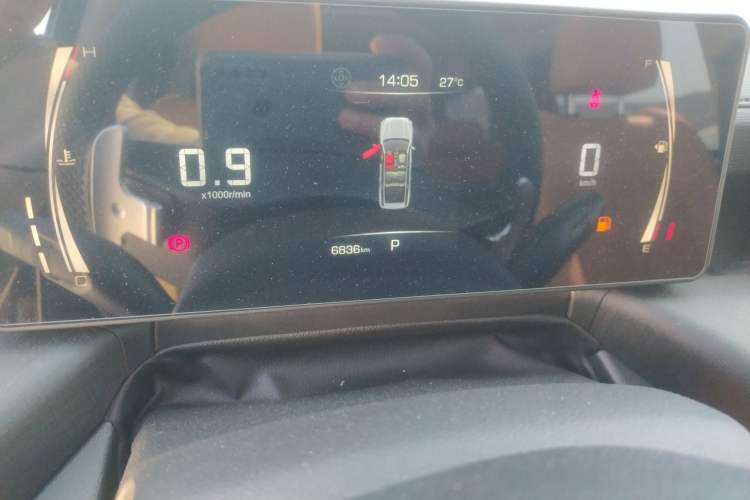 Used Haval H5 2023 2.0T Automatic Two-Wheel Drive LinkedIn Gasoline Odometer Close Up
