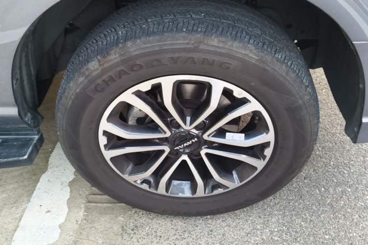 Used Haval H5 2023 2.0T Automatic Two-Wheel Drive LinkedIn Gasoline Right Front Wheel Hub