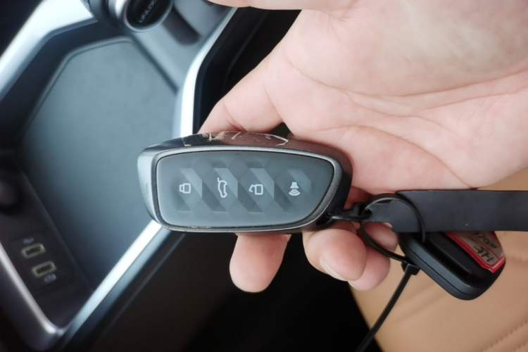 Used Haval H5 2023 2.0T Automatic All-Wheel Drive LinkedIn Gasoline Vehicle Key