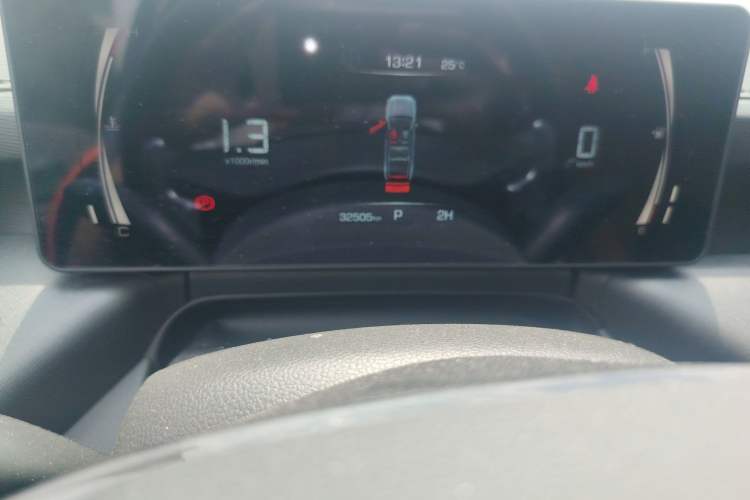 Used Haval H5 2023 2.0T Automatic All-Wheel Drive LinkedIn Gasoline Odometer Close Up