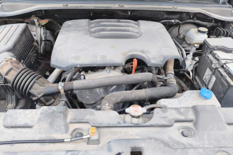 Used Haval H5 2023 2.0T Automatic All-Wheel Drive LinkedIn Gasoline Engine Bay