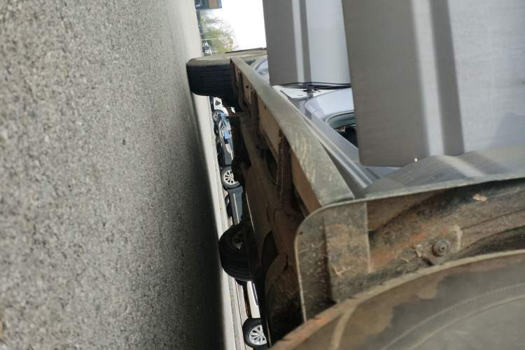 Used Haval H5 2023 2.0T Automatic 4x4 Innovation Edition – Diesel Right Side Sill