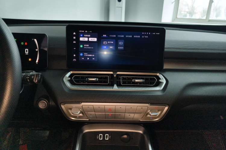 Used Haval H5 2023 2.0T Automatic All-Wheel Drive LinkedIn Gasoline Audio And AC Panel