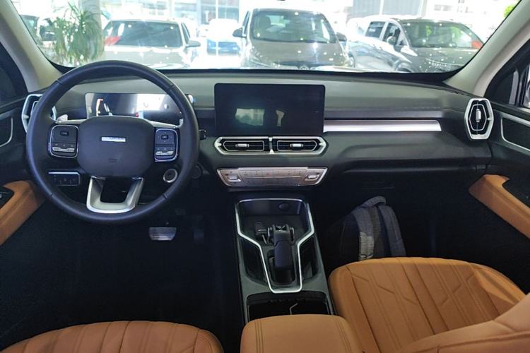 Used Haval H5 2023 2.0T Automatic 4x4 Innovation Edition – Diesel Center Console