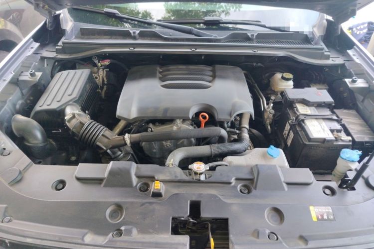 Used Haval H5 2023 2.0T Automatic Two-Wheel Drive LinkedIn Gasoline Engine Bay