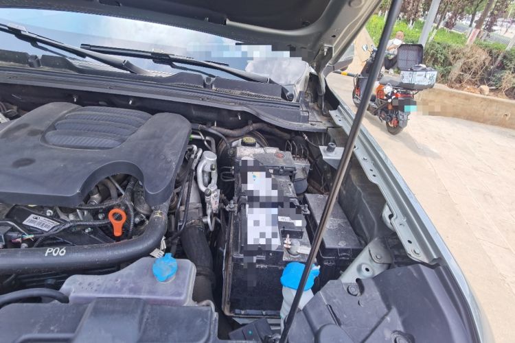 Used Haval H5 2023 2.0T Automatic 4x4 Innovation Edition – Diesel Engine Bay Left