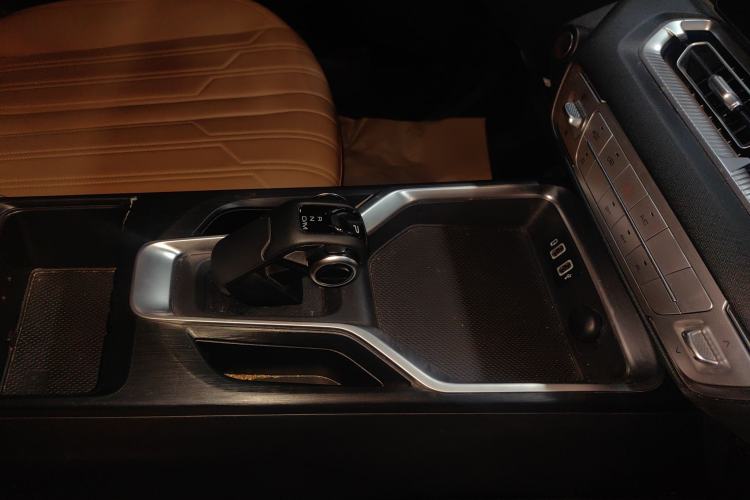 Used Haval H5 2023 2.0T Automatic All-Wheel Drive LinkedIn Gasoline Gear Lever