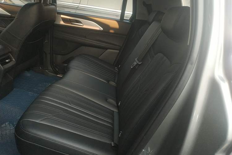 Used Haval H5 2023 2.0T Automatic 4x4 Innovation Edition – Diesel Left Rear Seat