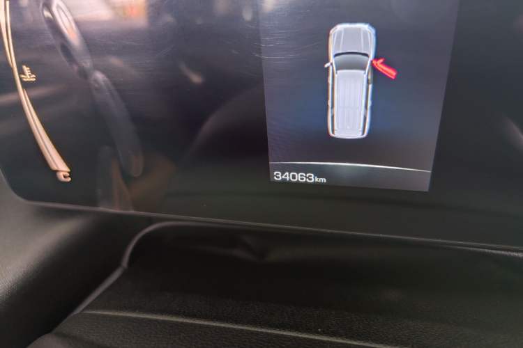 Used Haval H5 2023 2.0T Automatic 4x4 Innovation Edition – Diesel Odometer Close Up