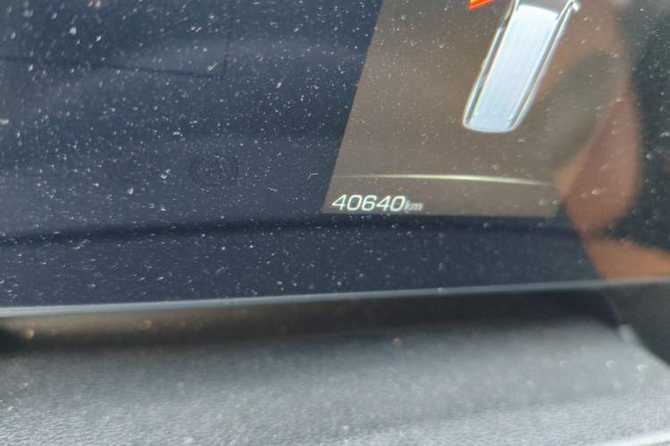Used Haval H5 2023 2.0T Automatic All-Wheel Drive LinkedIn Gasoline Odometer Close Up