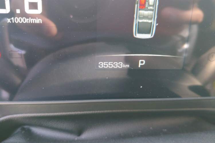 Used Haval H5 2023 2.0T Automatic Two-Wheel Drive LinkedIn Gasoline Odometer Close Up