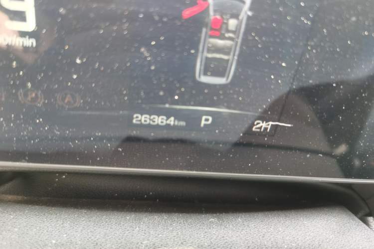 Used Haval H5 2023 2.0T Automatic 4x4 Innovation Edition – Diesel Odometer Close Up