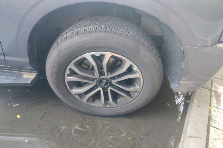 Used Haval H5 2023 2.0T Automatic Two-Wheel Drive LinkedIn Gasoline Right Front Wheel Hub