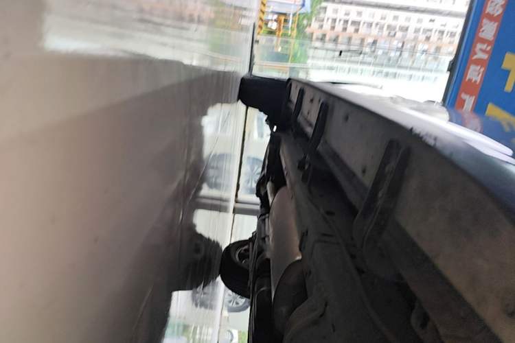 Used Haval H5 2023 2.0T Automatic 4x4 Innovation Edition – Diesel Right Side Sill