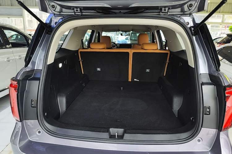 Used Haval H5 2023 2.0T Automatic 4x4 Innovation Edition – Diesel Trunk