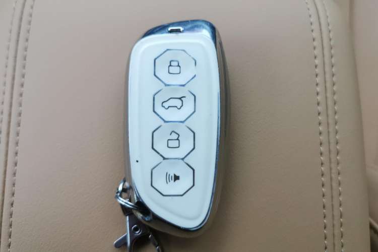 Used Haval H5 2023 2.0T Automatic All-Wheel Drive LinkedIn Gasoline Vehicle Key