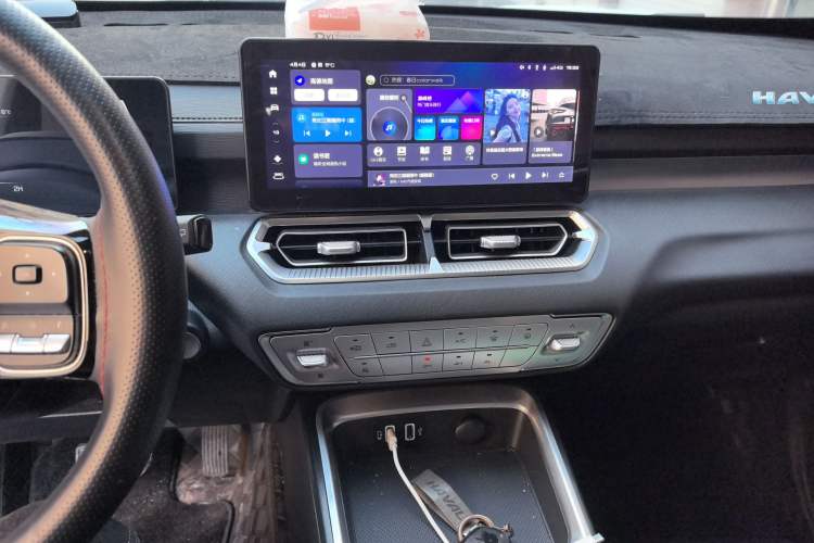 Used Haval H5 2023 2.0T Automatic All-Wheel Drive LinkedIn Gasoline Audio And AC Panel