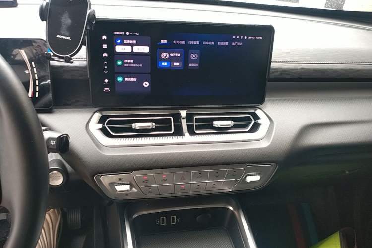 Used Haval H5 2023 2.0T Automatic All-Wheel Drive LinkedIn Gasoline Audio And AC Panel