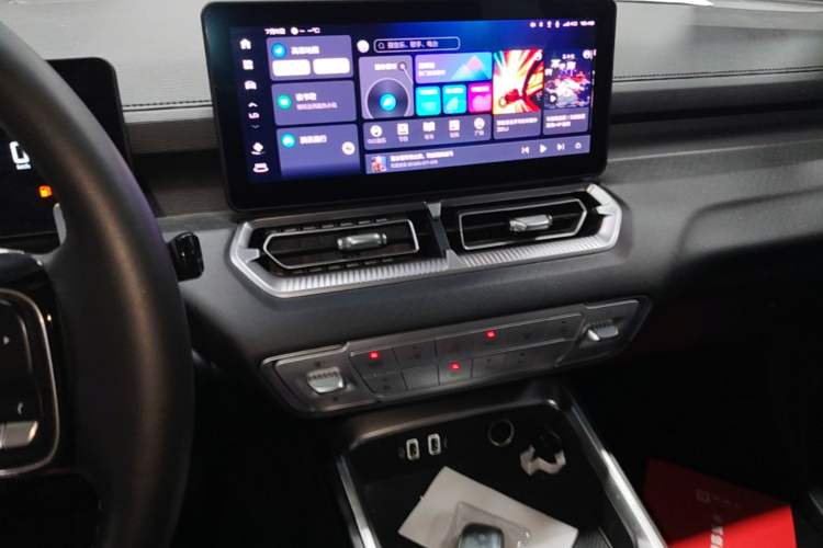 Used Haval H5 2023 2.0T Automatic All-Wheel Drive LinkedIn Gasoline Audio And AC Panel