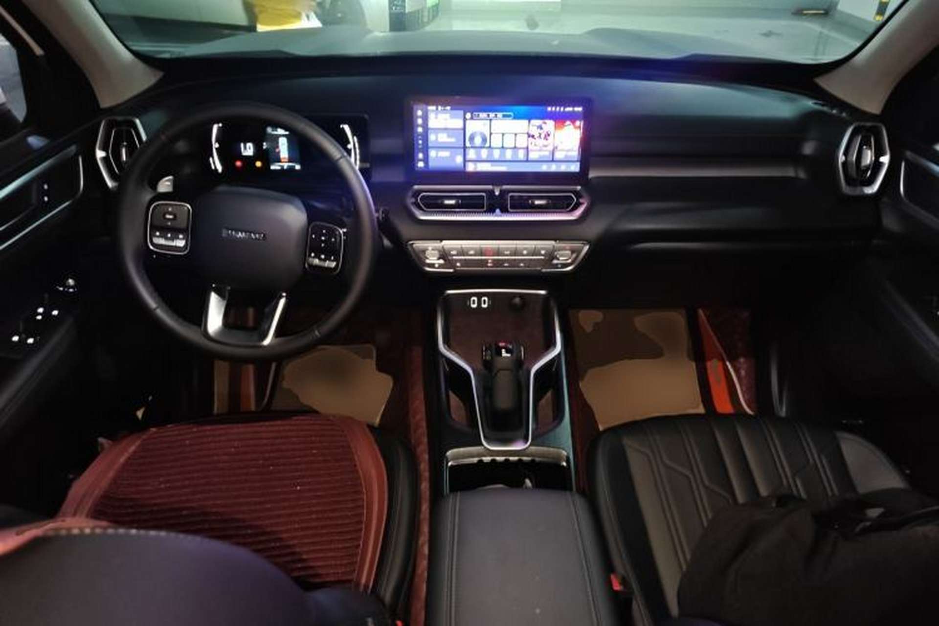 Used Haval H5 2023 2.0T Automatic All-Wheel Drive LinkedIn Gasoline Center Console