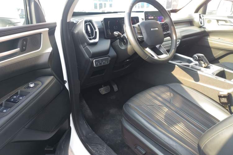 Used Haval H5 2023 2.0T Automatic All-Wheel Drive LinkedIn Gasoline Driver Seat