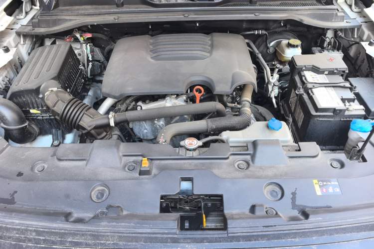 Used Haval H5 2023 2.0T Automatic All-Wheel Drive LinkedIn Gasoline Engine Bay