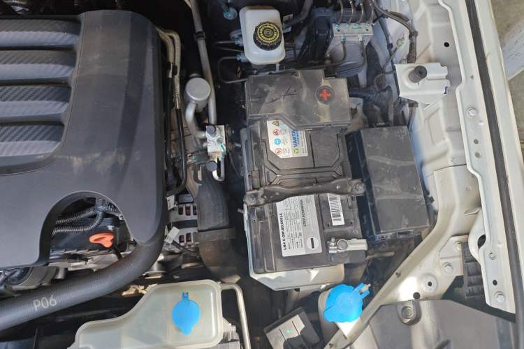 Used Haval H5 2023 2.0T Manual 4x4 Return-to-Order Custom Edition – Diesel Engine Bay Left
