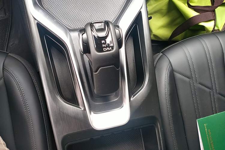 Used Haval H5 2023 2.0T Automatic All-Wheel Drive LinkedIn Gasoline Gear Lever