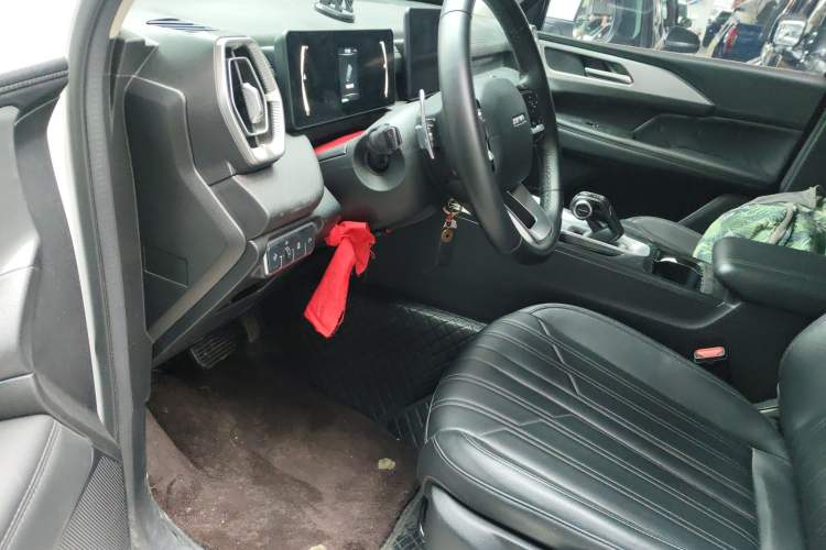 Used Haval H5 2023 2.0T Automatic 4x4 Innovation Edition – Diesel Interior 2
