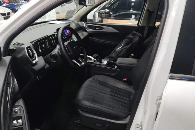 Used Haval H5 2023 2.0T Automatic All-Wheel Drive LinkedIn Gasoline Left Front Seat