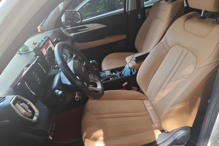 Used Haval H5 2023 2.0T Manual 4x4 Return-to-Order Custom Edition – Diesel Left Front Seat