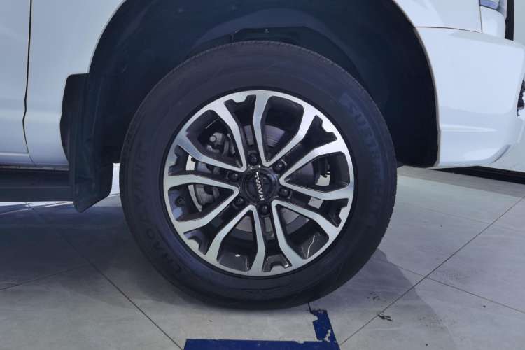 Used Haval H5 2023 2.0T Automatic Two-Wheel Drive LinkedIn Gasoline Left Front Wheel Hub